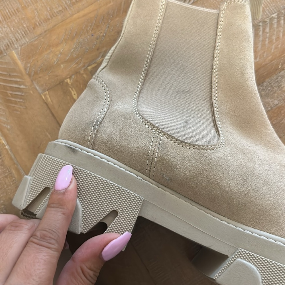 Aldo Bigtrek Nude Beige Suede Leather Lugsole Chunky Chelsea Ankle Boot Bootie - Picture 11 of 17